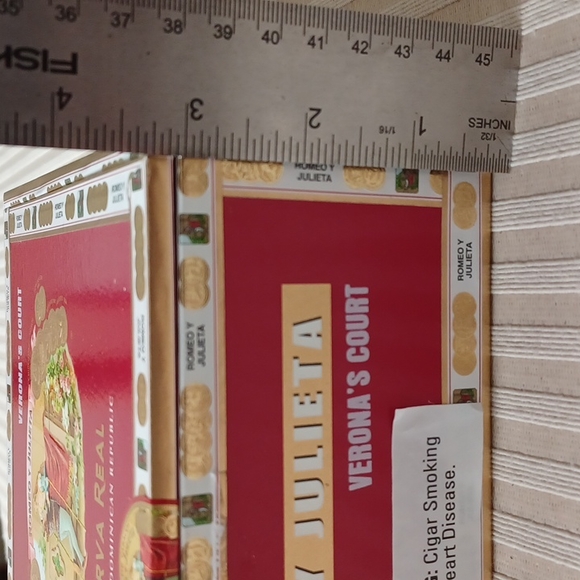 Romeo Y Julieta Empty Wood Cigar Box - Picture 10 of 10